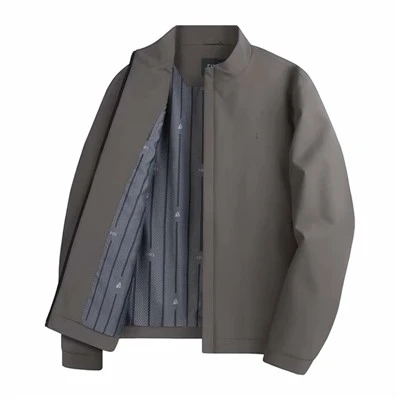 Giacca casual con collo a lupetto